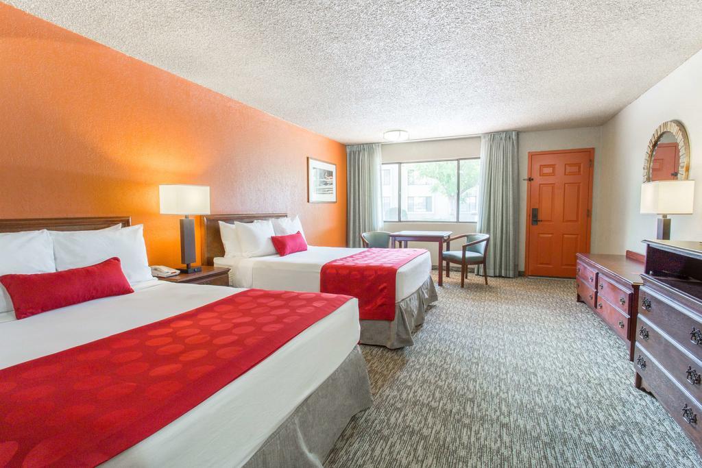 Dobson Ranch Inn Меса Екстер'єр фото